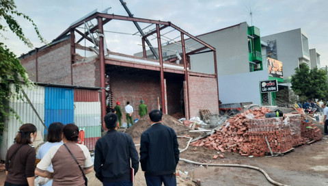sập nhà đang xây tại Thái Bình